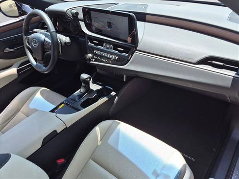 Used 2025 Lexus ES 350 w/ Premium Package FWD image 21