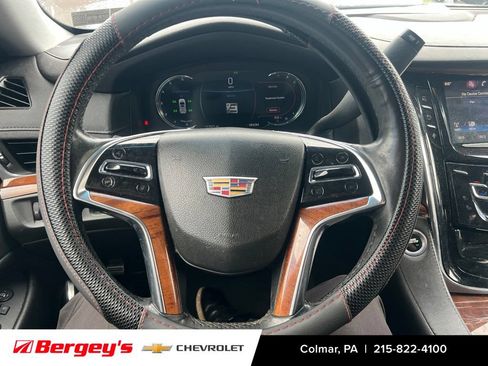 Used 2016 Cadillac Escalade ESV 2WD image 13