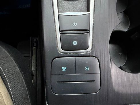 Used 2023 Ford Escape Active AWD/4WD image 28