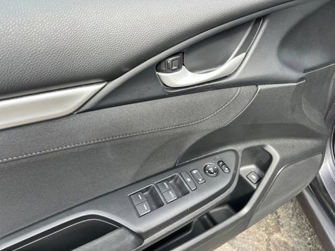 Used 2018 Honda Civic EX image 30