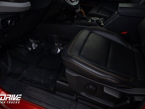 Used 2023 Ford Bronco Badlands w/ Sasquatch Package image 28