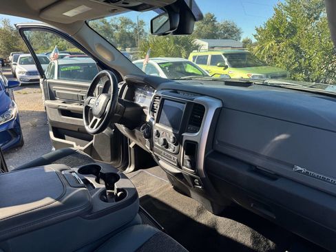 Used 2018 RAM 1500 Big Horn image 11