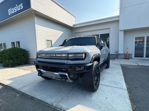 Used 2025 GMC Hummer EV 2X AWD/4WD image 2