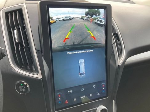 Used 2024 Ford Edge SEL image 24