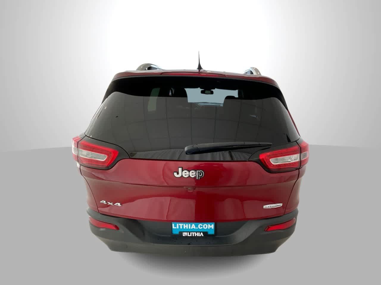 Used 2017 Jeep Cherokee Latitude w/ Comfort & Sound Group AWD/4WD image 7