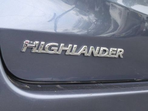 Used 2018 Toyota Highlander XLE AWD/4WD image 36