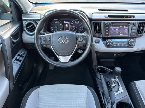 Certified 2018 Toyota RAV4 XLE image 22