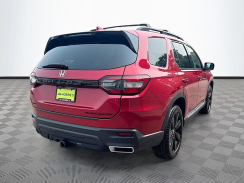 Used 2025 Honda Pilot Black Edition image 4