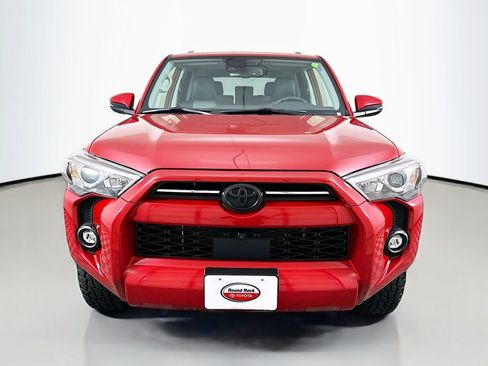 Used 2023 Toyota 4Runner SR5 Premium w/ Moonroof Package RWD image 2