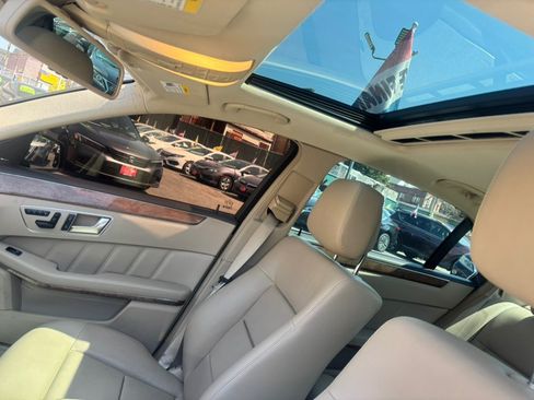 Used 2012 Mercedes-Benz E 350 4MATIC Sedan image 15