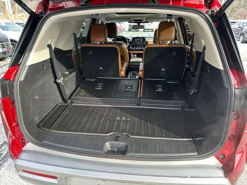 Used 2022 Nissan Pathfinder Platinum w/ Lighting Package (N93) image 22