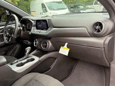 Used 2022 Chevrolet Blazer LT AWD/4WD image 36