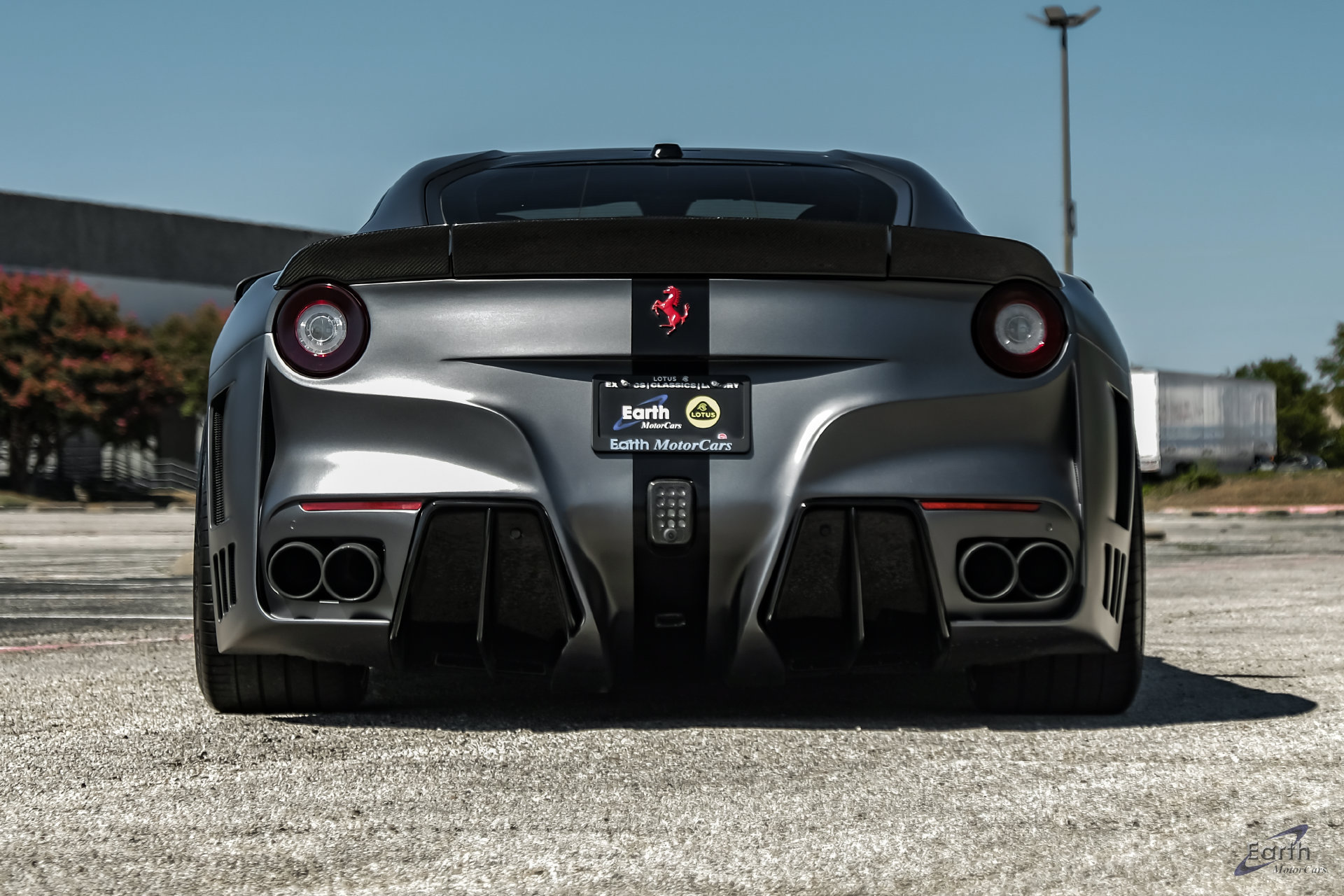 Used 2014 Ferrari F12 Berlinetta RWD image 18