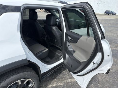 New 2026 Chevrolet Equinox LT image 27