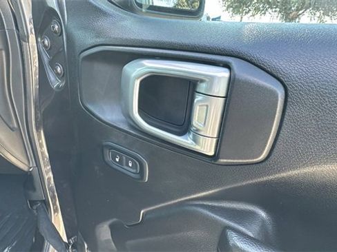Used 2022 Jeep Wrangler Unlimited Sport image 29