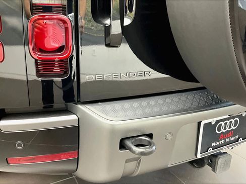 Used 2024 Land Rover Defender 130 Outbound image 31
