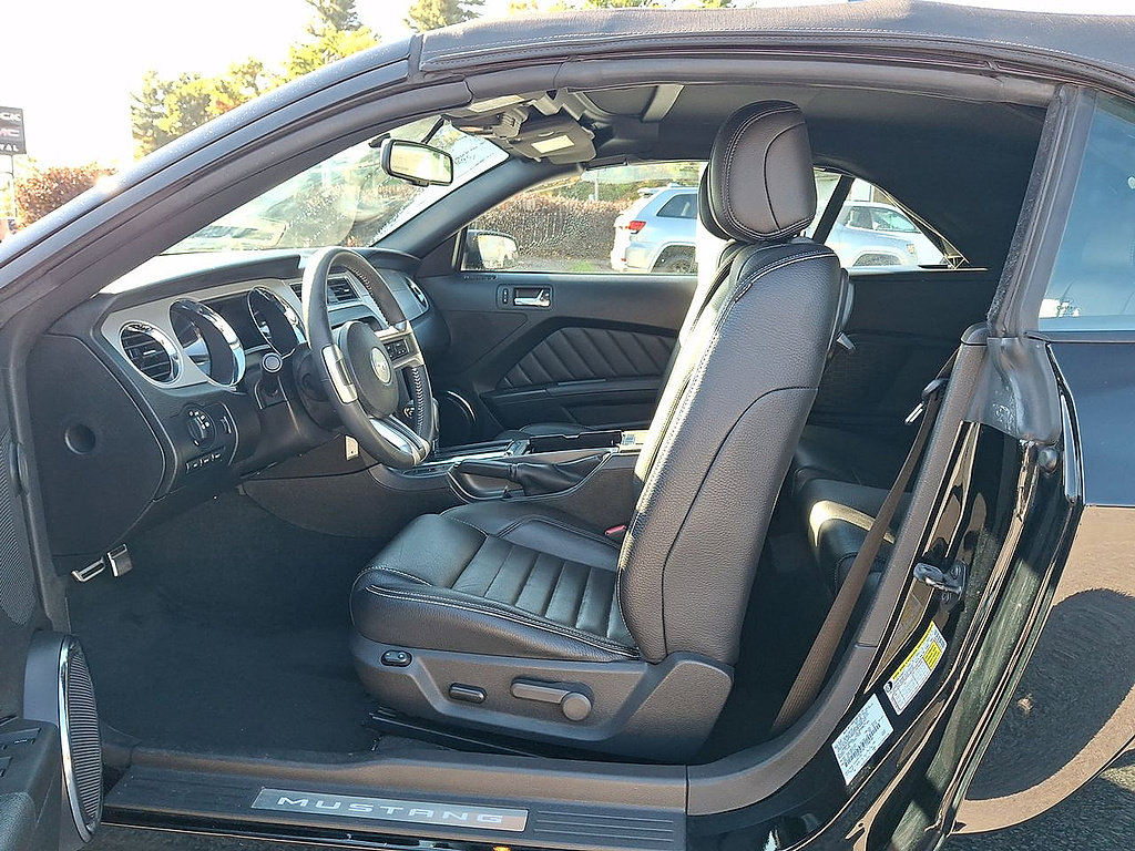 Used 2012 Ford Mustang Premium RWD image 11