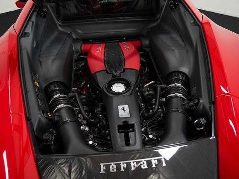 Used 2022 Ferrari F8 Tributo image 53