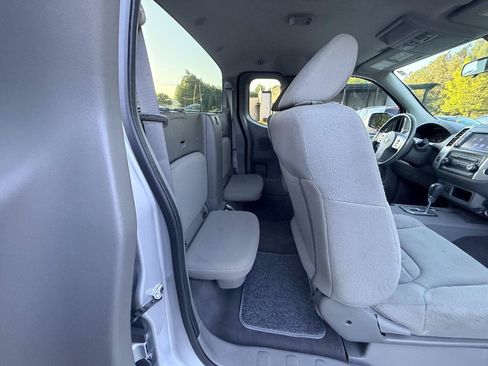 Used 2021 Nissan Frontier S RWD image 12