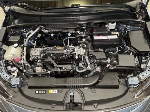 Used 2020 Toyota Corolla SE w/ SE Premium Package FWD image 18