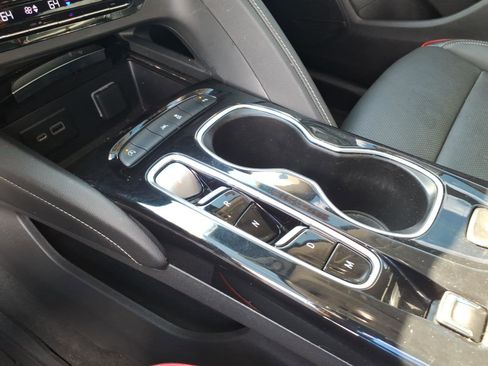 Used 2023 Buick Envision Essence w/ Sport Touring Package FWD image 15