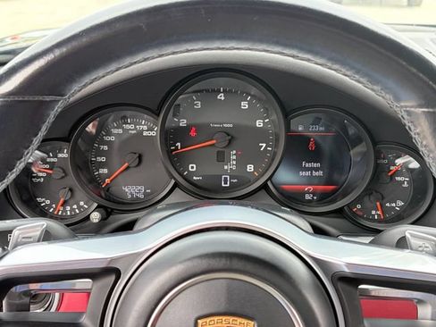 Used 2017 Porsche 911 Carrera RWD image 11
