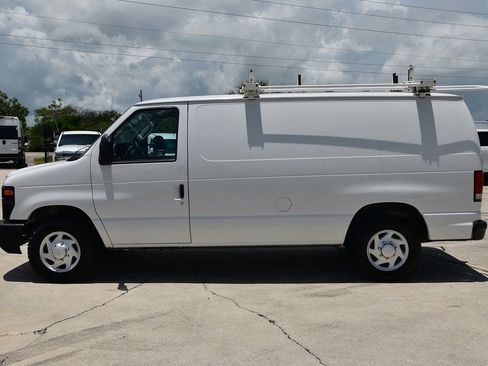 Used 2014 Ford E-150 and Econoline 150 RWD image 4