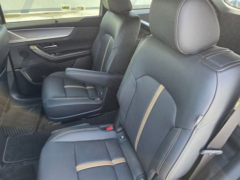 Used 2025 MAZDA CX-90 3.3 Turbo w/ Premium Plus Pkg AWD/4WD image 16