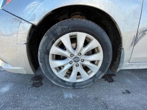 Used 2016 Subaru Legacy 2.5i Premium image 11