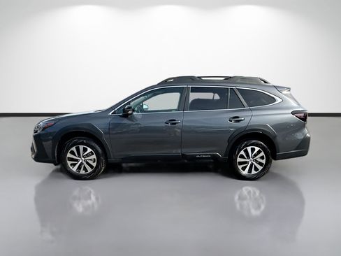 Certified 2025 Subaru Outback Premium AWD/4WD image 6