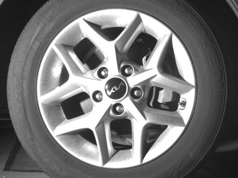 Used 2025 Kia Soul LX w/ LX Technology Package image 13