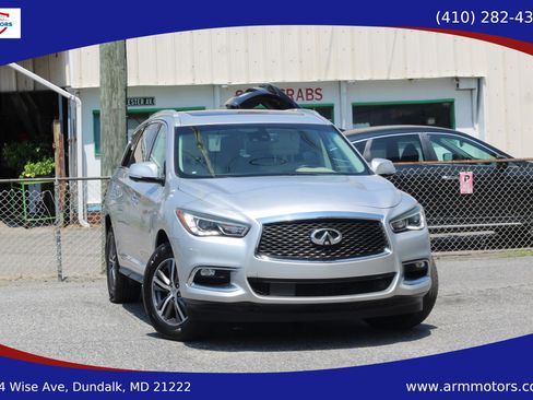 Used 2019 INFINITI QX60 Luxe w/ Essential Package FWD image 1