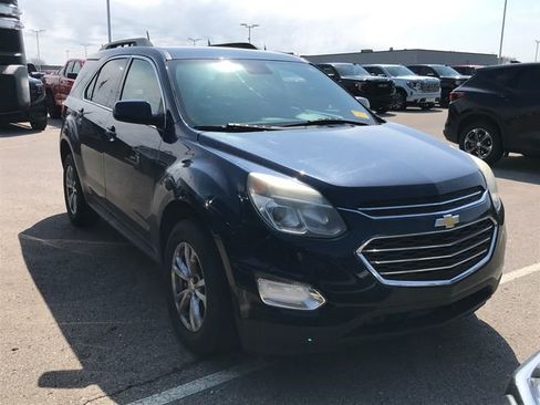 Used 2017 Chevrolet Equinox LT w/ Convenience Package FWD image 10