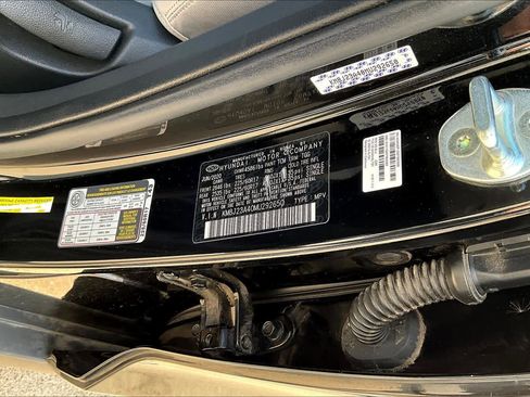 Used 2021 Hyundai Tucson SE FWD image 35