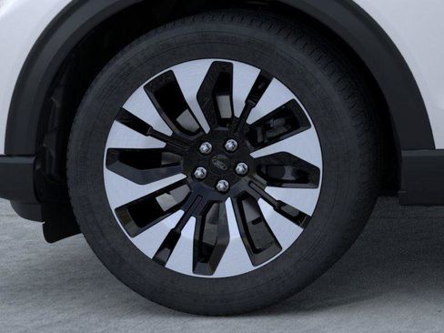 New 2026 Ford Explorer Platinum w/ LUX Leather Package image 19