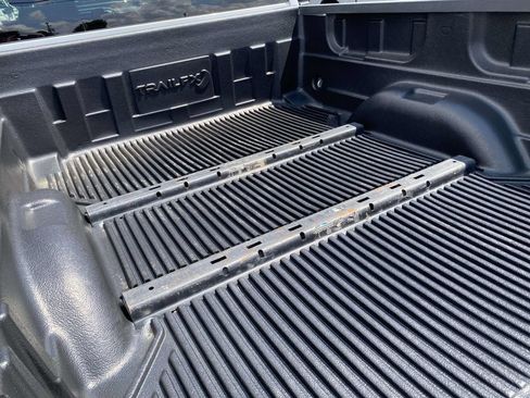 Used 2018 Chevrolet Silverado 2500 LT AWD/4WD image 34