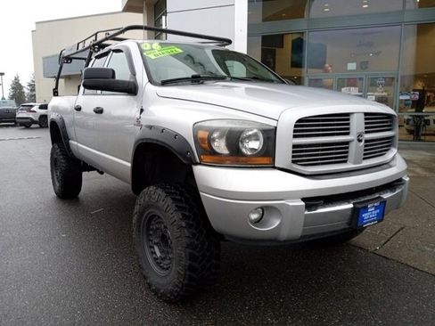 Used 2006 Dodge Ram 2500 Truck Laramie image 3