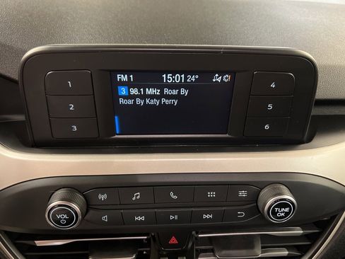 Certified 2022 Ford Escape S image 9