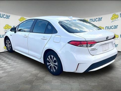 Certified 2021 Toyota Corolla LE w/ Carpet Mat Package (TMS) FWD image 5