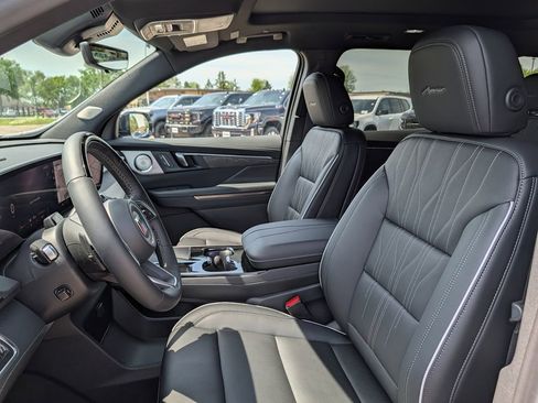 New 2026 Buick Enclave Avenir w/ Super Cruise Package AWD/4WD image 43