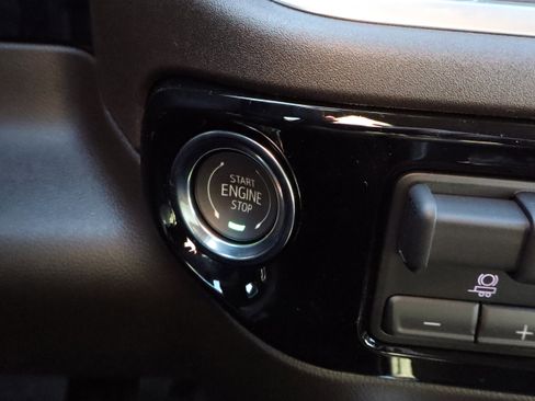 New 2026 GMC Sierra 1500 SLT image 21