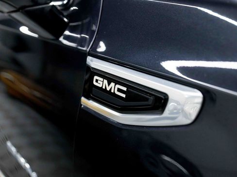 Used 2023 GMC Yukon XL Denali AWD/4WD image 19