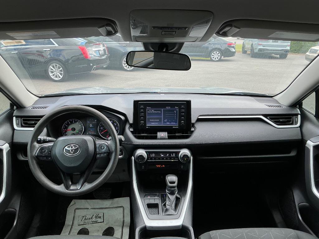 Used 2021 Toyota RAV4 XLE FWD image 14