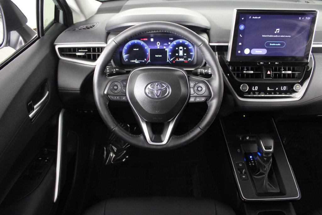 Used 2026 Toyota Corolla Cross XLE AWD/4WD image 6