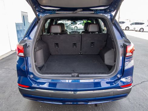 Used 2022 Chevrolet Equinox RS FWD image 30
