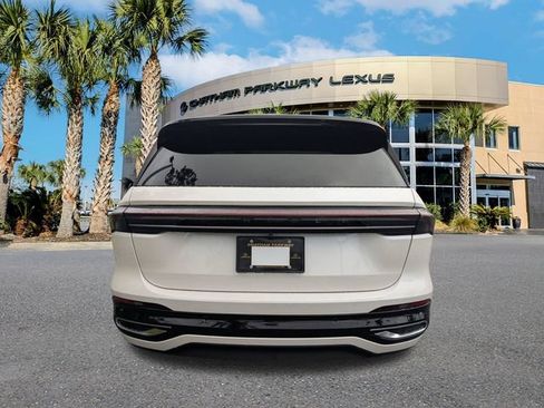 Used 2025 Lincoln Nautilus Black Label AWD/4WD image 6