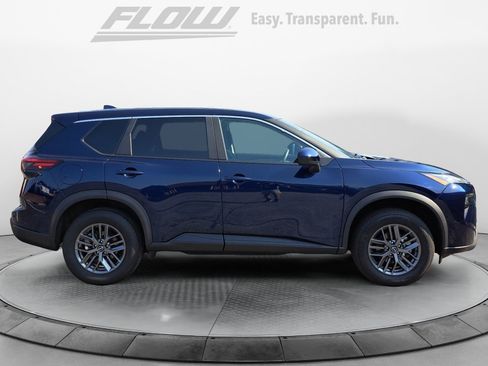 Used 2026 Nissan Rogue SV AWD/4WD image 10