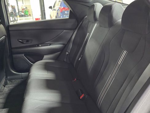 Certified 2025 Hyundai Elantra Sport image 14