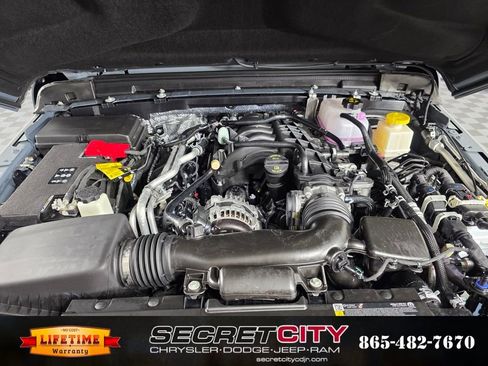 New 2025 Jeep Gladiator Sport image 33