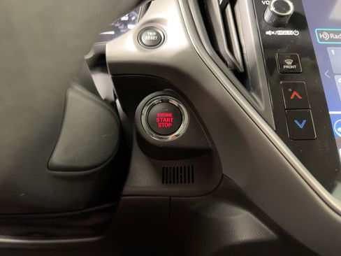 Used 2024 Subaru Crosstrek 2.0i Premium image 25